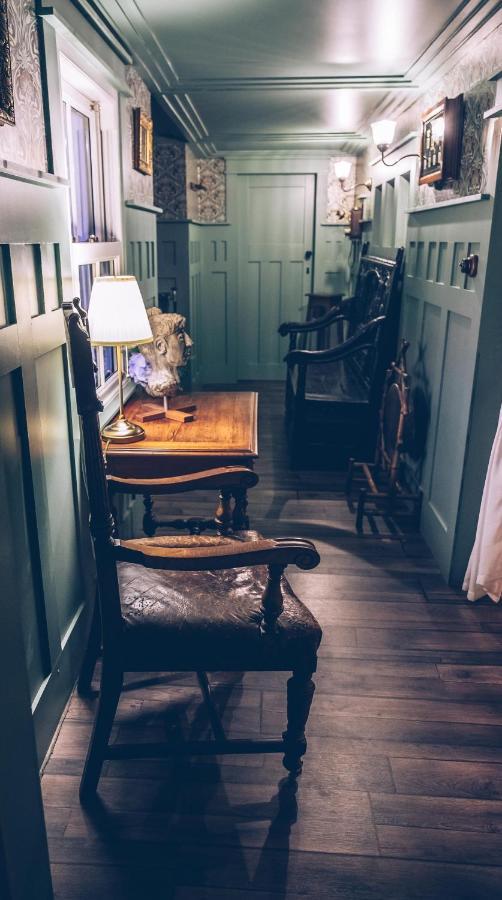 Sheddington Manor - 2 Bedroom Guest House & Cinema 贝尔法斯特 外观 照片