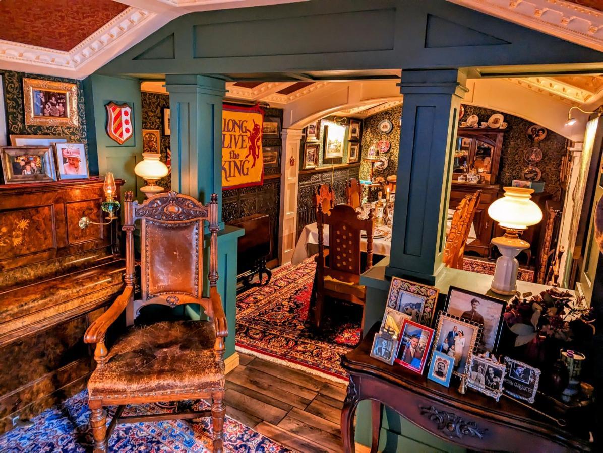 Sheddington Manor - 2 Bedroom Guest House & Cinema 贝尔法斯特 外观 照片